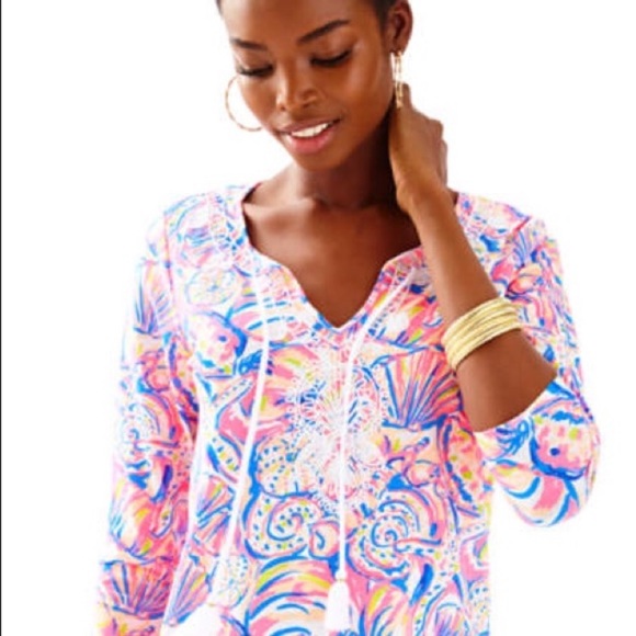 Lilly Pulitzer Holly Top Multi Shell of a Time - Picture 2 of 6